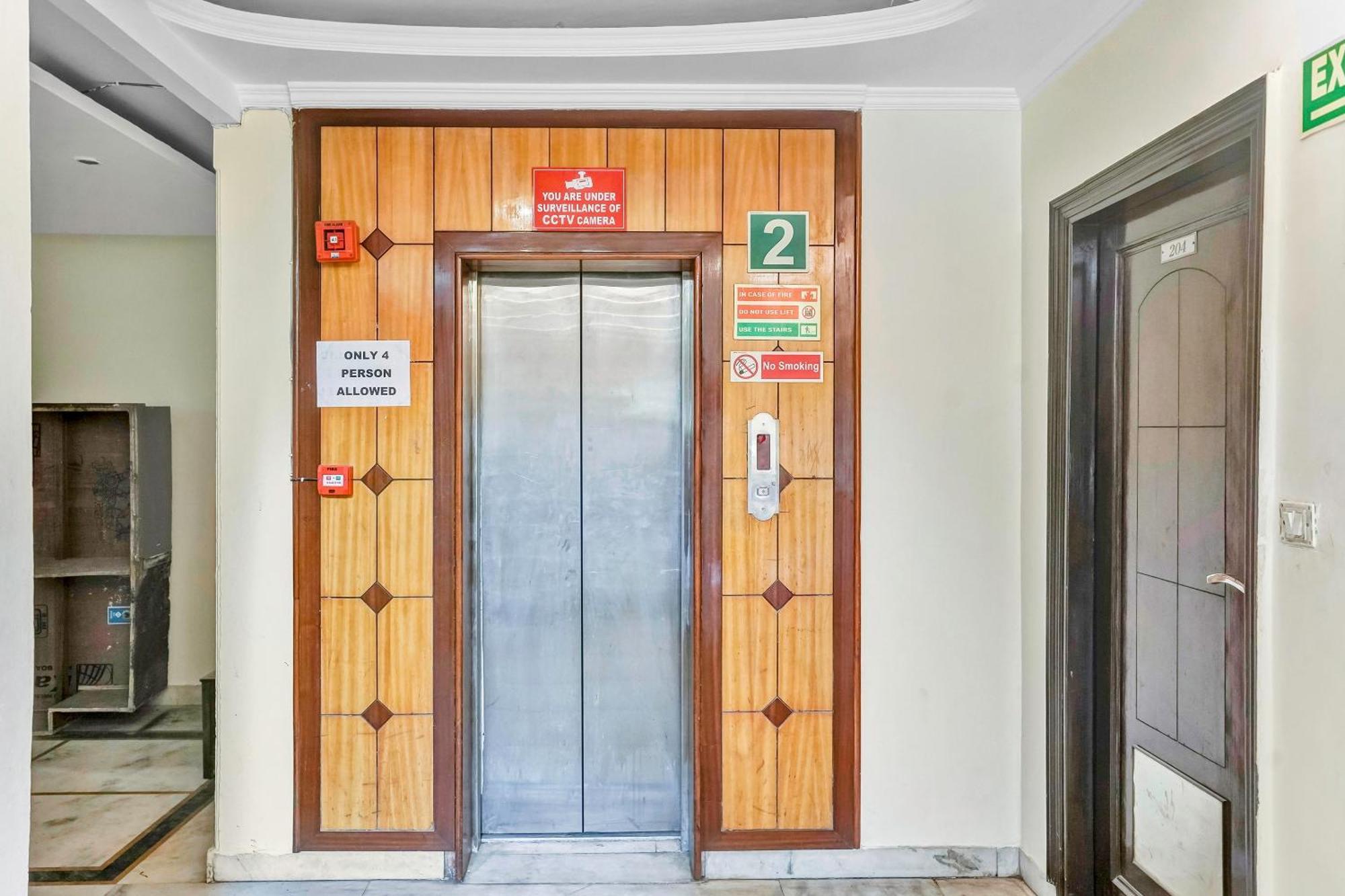 Hotel O Delhi Empire New Delhi Exterior foto